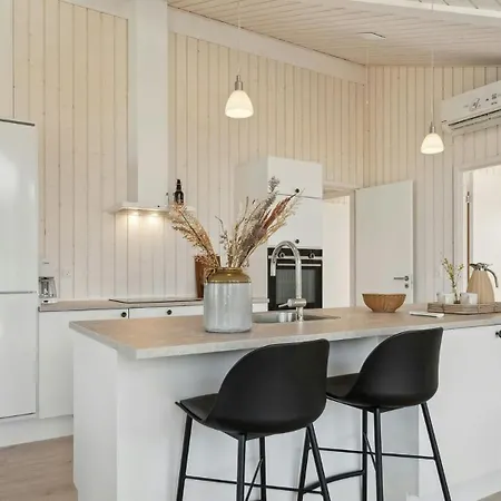 Newly Built House With Sauna Near On Mon