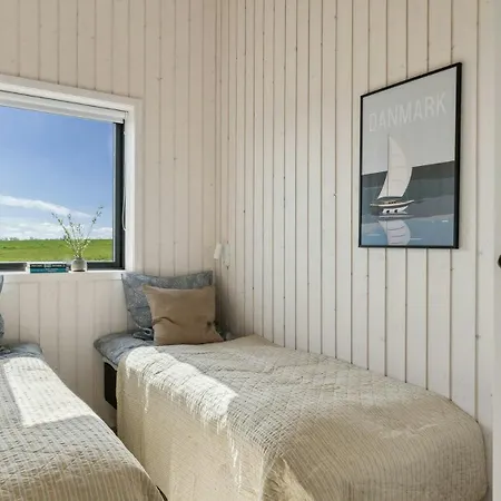 Newly Built House With Sauna Near On Mon